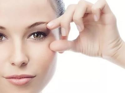 眼部保養(yǎng)秘籍顯年輕的最好是方式