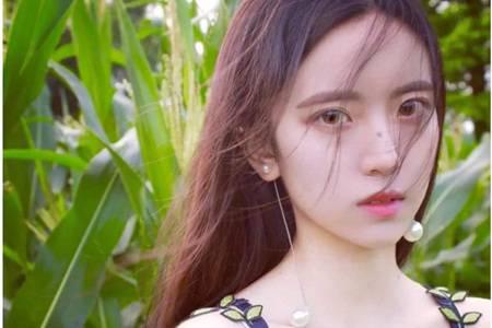 臉上起紅疙瘩怎么回事,油皮女生皮膚紅腫的護理方法-易網健康<a href=http://www.xllyou.com/jkys/ target=_blank class=infotextkey>養生</a>網 臉上起紅疙瘩怎么回事,油皮女生皮膚紅腫的護理方法