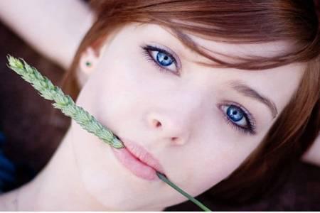 臉上起紅疙瘩怎么回事,油皮女生皮膚紅腫的護理方法-易網健康養生網 臉上起紅疙瘩怎么回事,油皮女生皮膚紅腫的護理方法