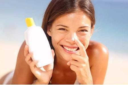 防曬霜排行榜10強(qiáng)，夏天最好用的防曬霜品牌產(chǎn)品