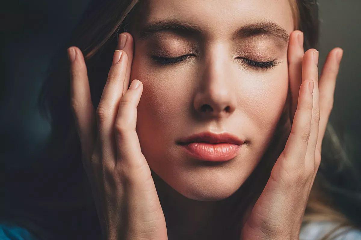 皮膚黃是什么原因導致的？皮膚黃如何美白