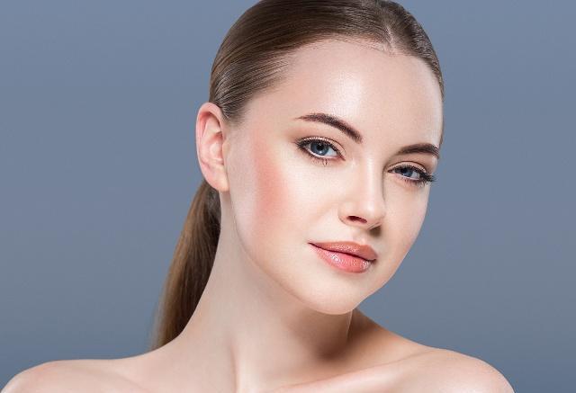 皮膚黃是什么原因導致的？皮膚黃如何美白