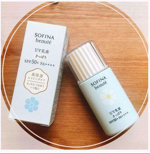 防曬霜為什么要提前涂？防曬霜正確涂抹方法