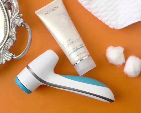 使用潔面刷會導致毛孔變大嗎？如何正確使用潔面刷