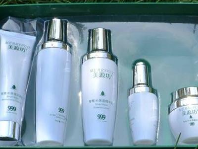 保濕爽膚水的用法是什么 女人在家如何自制保濕爽膚水