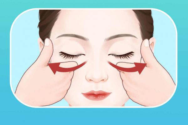 眼皮腫怎么快速消腫-易網<a href=http://www.xllyou.com/ target=_blank class=infotextkey>健康養生</a>網 眼皮腫怎么快速消腫