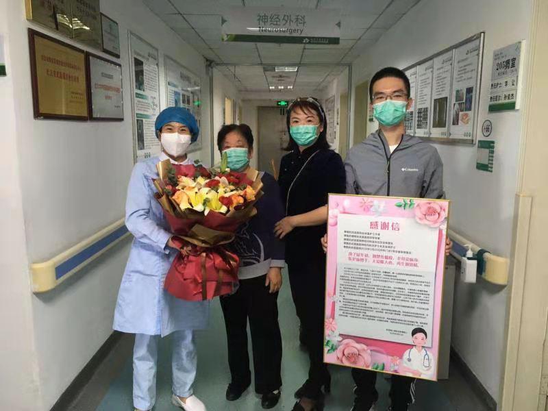 誰在承載生命之重：護士節，傾聽白衣天使們的“心聲”