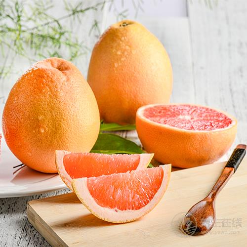 秋季<a href=http://www.xllyou.com/jkys/ target=_blank class=infotextkey>養生</a>:常吃柚子能能收獲3大好處,但有2種人千萬別碰 <a href=http://www.xllyou.com/tags-秋季養生.html target=_blank class=infotextkey>秋季養生</a>:常吃柚子能能收獲3大好處,但有2種人千萬別碰