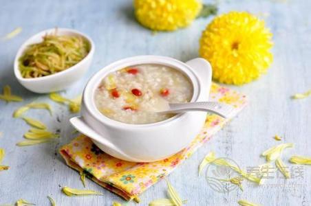 春分養(yǎng)生護肝胃：豬肚白術湯補脾益氣