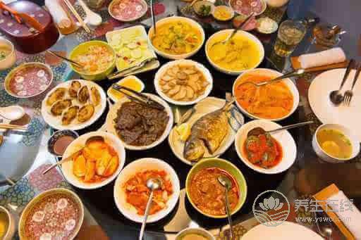 吃吃喝喝過春節 調理湯水不可少 吃吃喝喝過春節 調理湯水不可少