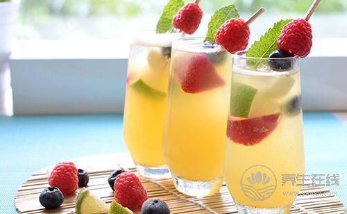 夏季冷飲雖誘人，不過這幾類人要少喝