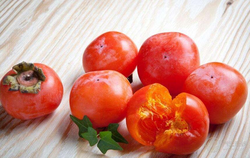 秋天吃柿子正當時,這些宜忌要知道 秋天吃柿子正當時,這些宜忌要知道