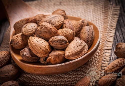 秋季掉發(fā)多,常吃這些食物,對你的頭發(fā)有幫助 秋季掉發(fā)多,常吃這些食物,對你的頭發(fā)有幫助