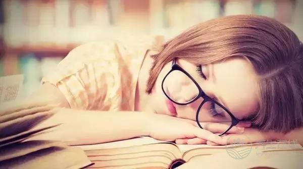 夏季濕氣不除、越補(bǔ)越毒！祛濕氣最厲害的，不是薏米，而是它！