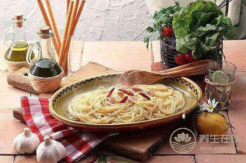 小暑膳食養生 先辨證體質 小暑膳食養生 先辨證體質