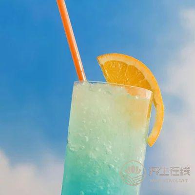 夏天來了，做這些事會傷脾胃