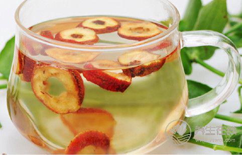 秋燥潤肺養生試試四款養生茶