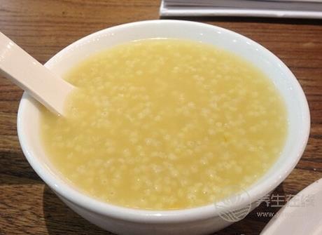 秋冬季養(yǎng)生多吃小米 小米粥怎么煮營養(yǎng)更豐富 秋冬季養(yǎng)生多吃小米 小米粥怎么煮營養(yǎng)更豐富