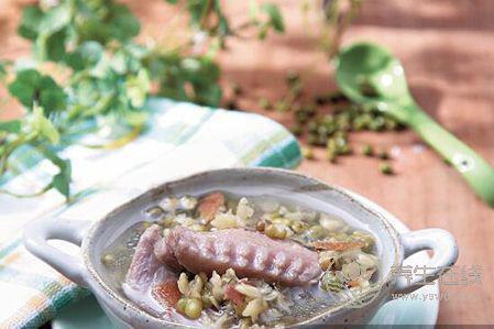 清熱解暑，綠豆海帶來煲湯