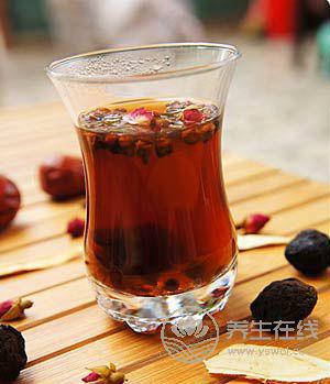 想要解暑輕松度炎夏，西瓜皮有妙用