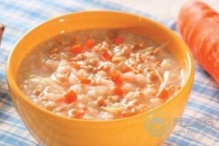 為什么人在冬天老是會(huì)出現(xiàn)嘴唇干裂呢 為什么人在冬天老是會(huì)出現(xiàn)嘴唇干裂呢