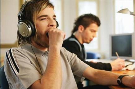 注意!春季頻頻打哈欠警惕腦卒中 注意!春季頻頻打哈欠警惕腦卒中