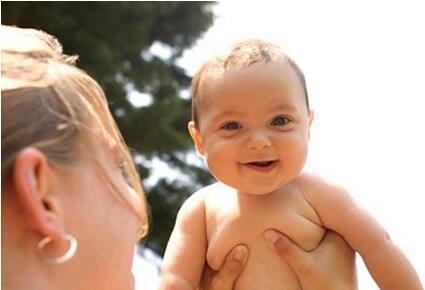 寶寶春季穿衣的四大標(biāo)準(zhǔn)