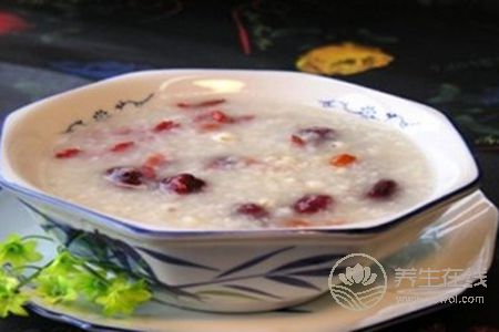 春季吃哪些堅(jiān)果好? 春季吃哪些堅(jiān)果好?