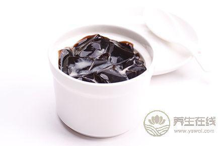 夏季解暑少不了龜苓膏，這幾類人不宜多吃