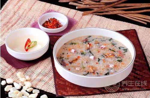 春分養(yǎng)生護肝胃：豬肚白術湯補脾益氣