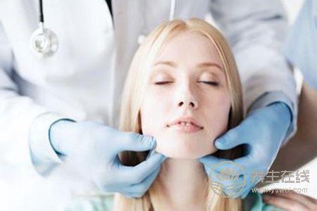 冬季皮膚干裂有哪些護(hù)理方法?