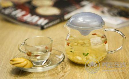 秋燥潤肺養生試試四款養生茶