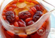 夏天祛濕，首選姜棗茶