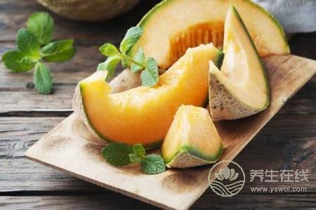 大暑吃什么水果好?-易網(wǎng)<a href=http://www.xllyou.com/ target=_blank class=infotextkey>健康養(yǎng)生</a>網(wǎng) 大暑吃什么水果好?