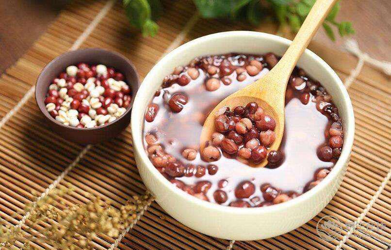 夏季減肥美味粥速遞 速速甩掉肥肉變痩美-易網健康<a href=http://www.xllyou.com/jkys/ target=_blank class=infotextkey>養生</a>網 夏季減肥美味粥速遞 速速甩掉肥肉變痩美