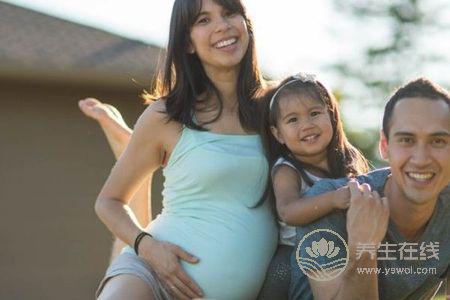 孕婦秋季如何預(yù)防便秘?秋天孕婦吃哪些食物好?