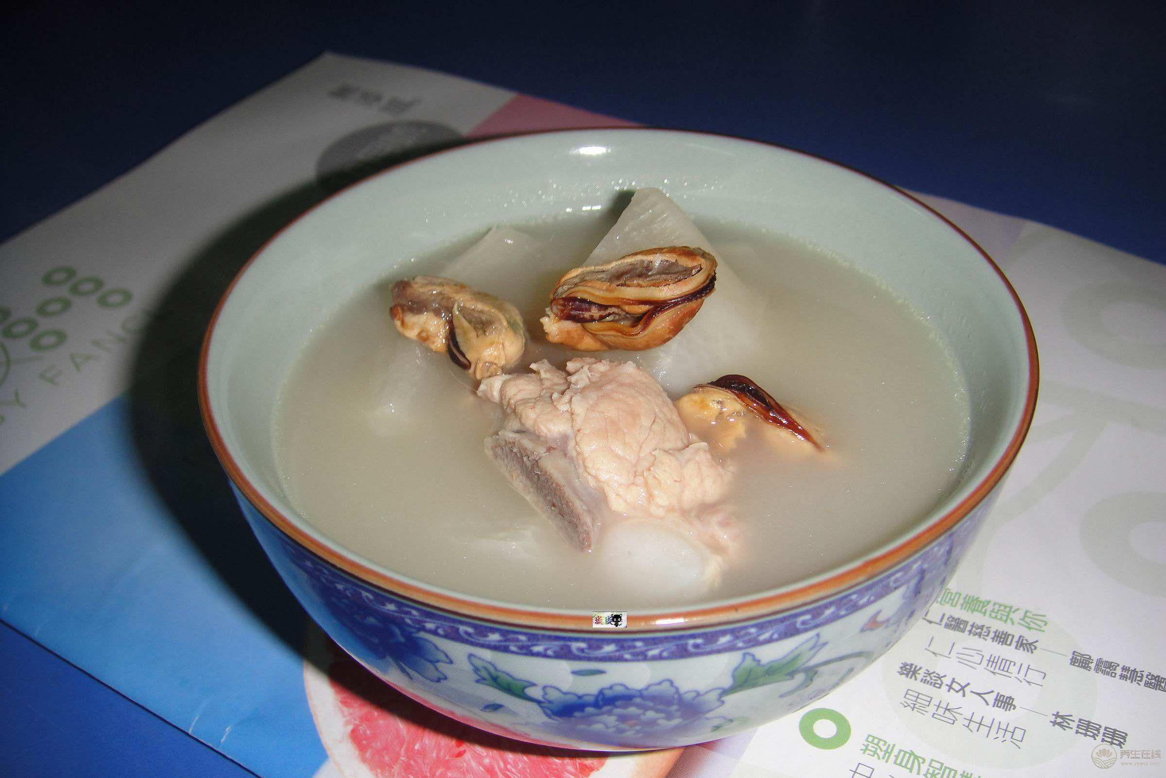 男性秋冬進(jìn)補(bǔ)藥膳 超有效改善腎虛-易網(wǎng)健康<a href=http://www.xllyou.com/jkys/ target=_blank class=infotextkey>養(yǎng)生</a>網(wǎng) 男性秋冬進(jìn)補(bǔ)藥膳 超有效改善腎虛