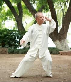 秋冬季易發心臟病 教你幾招護心臟-易網健康養生網 秋冬季易發心臟病 教你幾招護心臟