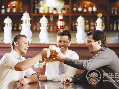 應(yīng)酬貪杯男春季應(yīng)如何養(yǎng)生呢?