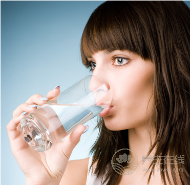 夏末秋初養生十常識 勤梳頭別忘了防曬