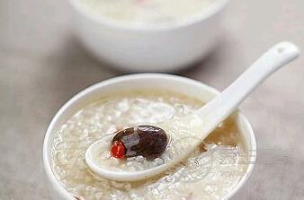 秋冬換季之時食用栗子進補尤為適宜