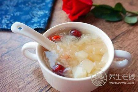 霜降有哪些養生食譜?霜降潤肺健脾的銀耳雪梨粥做法是什么?-易網健康養生網 霜降有哪些養生食譜?霜降潤肺健脾的銀耳雪梨粥做法是什么?