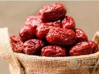 霜降養(yǎng)生吃紅棗好嗎?霜降養(yǎng)生紅棗食用有哪些禁忌?