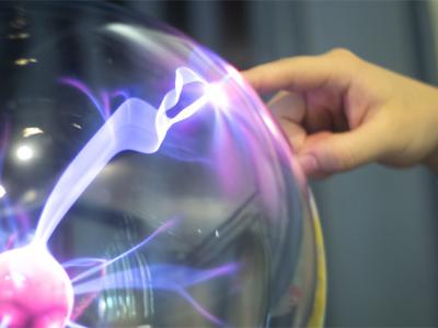 冬天干燥易起靜電?別擔心,幾個小妙招讓大家不做“帶電人”