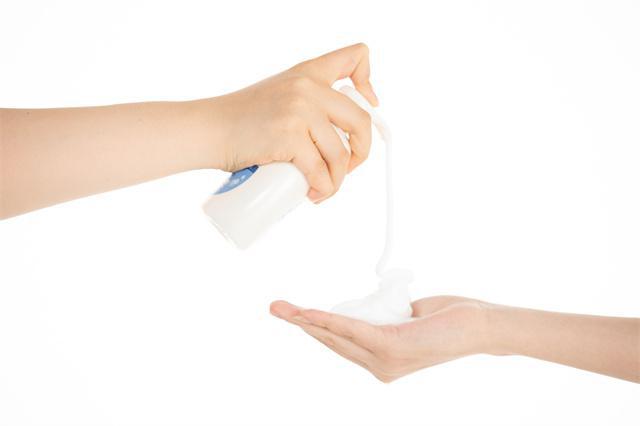 一到冬天皮膚就癢癢的，該如何應對呢？