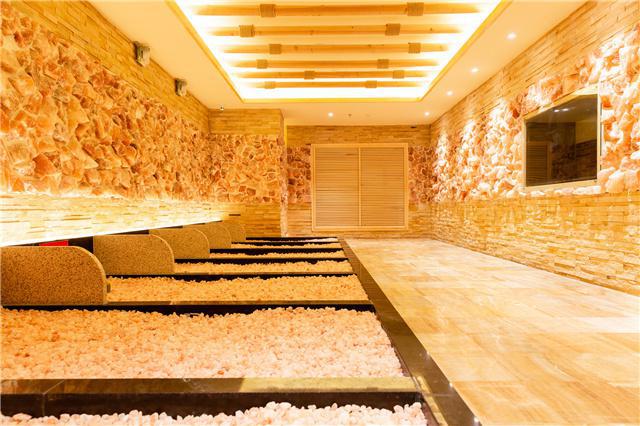 冬季做汗蒸好嗎?冬天做汗蒸這些事要注意!-易網(wǎng)健康<a href=http://www.xllyou.com/jkys/ target=_blank class=infotextkey>養(yǎng)生</a>網(wǎng) 冬季做汗蒸好嗎?冬天做汗蒸這些事要注意!