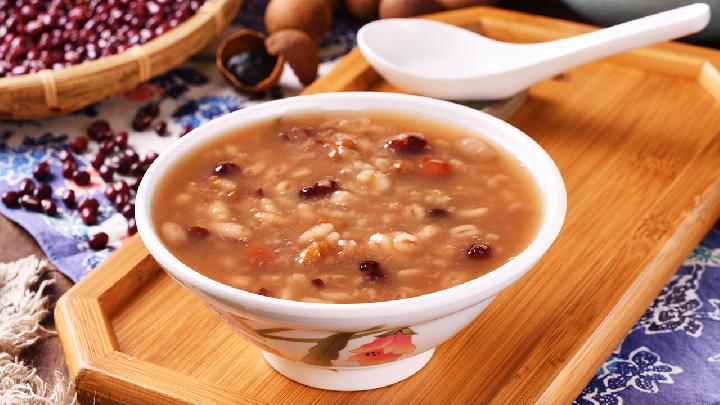 春季平和進補食譜大全 六款<a href=http://www.xllyou.com/jkys/ target=_blank class=infotextkey>養生</a>粥不可錯過-易網<a href=http://www.xllyou.com/ target=_blank class=infotextkey>健康養生</a>網 春季平和進補食譜大全 六款養生粥不可錯過