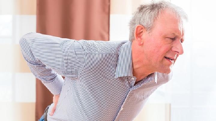 小心有些癥狀不是春困 頻繁打哈欠當心中風來襲