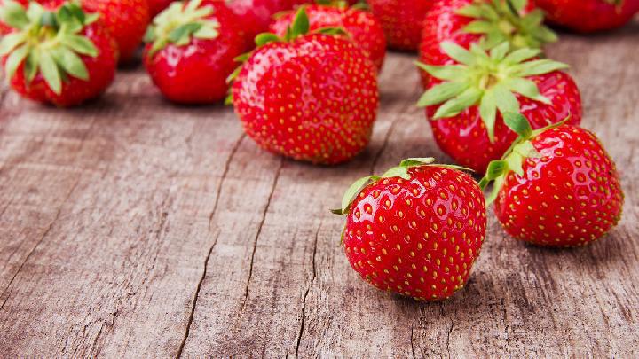 夏季的上火的問(wèn)題多發(fā) 八種最佳排毒下火食物要多吃-易網(wǎng)健康養(yǎng)生網(wǎng) 夏季的上火的問(wèn)題多發(fā) 八種最佳排毒下火食物要多吃