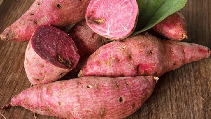 春季降肝火可以多吃些什么食物 春季熬夜肝火旺多吃涼拌菜下火